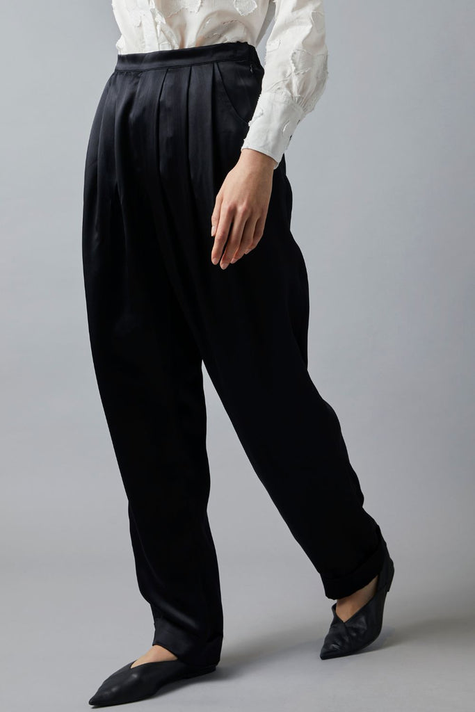 Pull-On Trouser