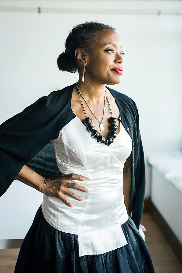 ABOUT - MEET TRACY Hope for Flowers by Tracy Reese ABOUT - MEET TRACY Hope for Flowers by Tracy Reese